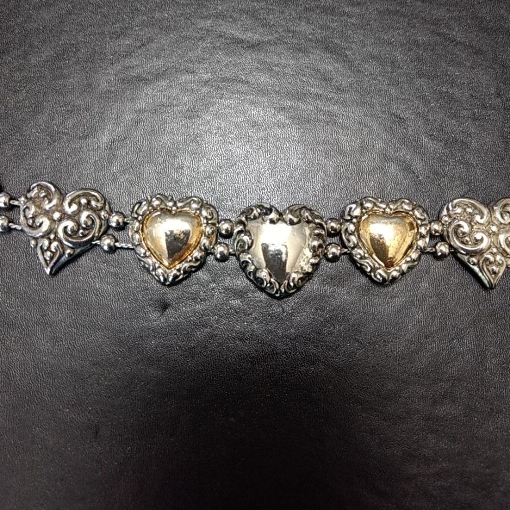 *Sale* Silver and gold tone heart bracelet 7.25"